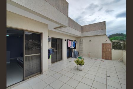 Apartamento à venda com 179m², 3 quartos e 2 vagas Apartamento à venda com 179m², 3 quartos e 2 vagasTerraço / Area Gourmet