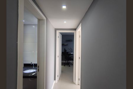 Apartamento à venda com 179m², 3 quartos e 2 vagas Apartamento à venda com 179m², 3 quartos e 2 vagasCorredor / Circulação