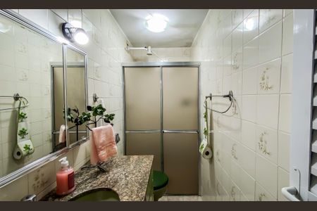 Casa à venda com 168m², 3 quartos e 2 vagasBanheiro de serviço