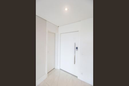 Apartamento à venda com 169m², 3 quartos e 3 vagas Apartamento à venda com 169m², 3 quartos e 3 vagasEntrada