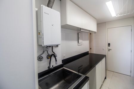 Apartamento à venda com 169m², 3 quartos e 3 vagas Apartamento à venda com 169m², 3 quartos e 3 vagasÁrea de Serviço