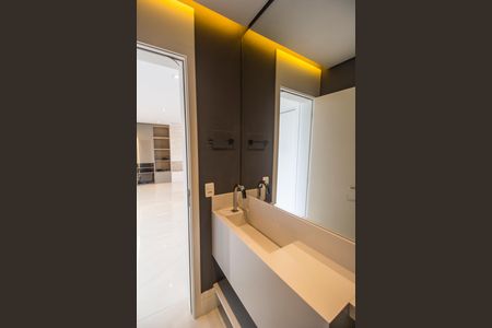 Apartamento à venda com 169m², 3 quartos e 3 vagas Apartamento à venda com 169m², 3 quartos e 3 vagasLavabo