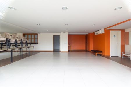 Apartamento para alugar com 120m², 3 quartos e 2 vagas Apartamento para alugar com 120m², 3 quartos e 2 vagasÁrea comum - Salão de festas