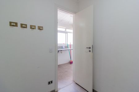 Apartamento para alugar com 120m², 3 quartos e 2 vagas Apartamento para alugar com 120m², 3 quartos e 2 vagasÁrea de Serviço