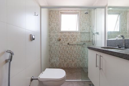 Apartamento para alugar com 120m², 3 quartos e 2 vagas Apartamento para alugar com 120m², 3 quartos e 2 vagasBanheiro