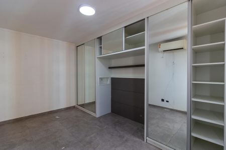 Apartamento para alugar com 120m², 3 quartos e 2 vagas Apartamento para alugar com 120m², 3 quartos e 2 vagasSuíte