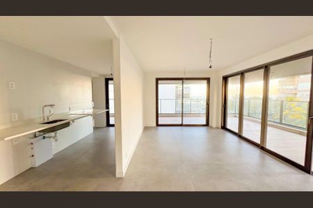 Apartamento à venda com 3 quartos, 157m² em Barra da Tijuca, Rio de Janeiro