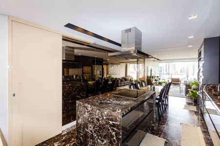 Apartamento para alugar com 105m², 2 quartos e 2 vagas Apartamento para alugar com 105m², 2 quartos e 2 vagasCozinha