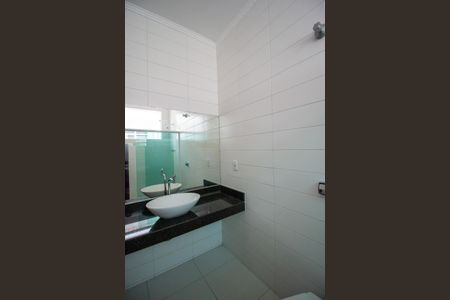 Casa para alugar com 500m², 5 quartos e 4 vagasBanheiro da Suíte 