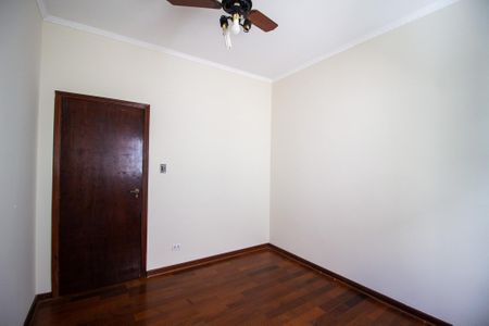 Casa para alugar com 500m², 5 quartos e 4 vagasQuarto 2