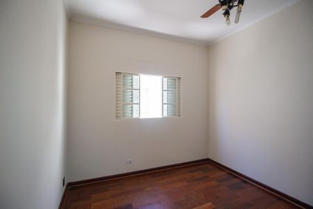 Casa para alugar com 500m², 5 quartos e 4 vagasQuarto 2