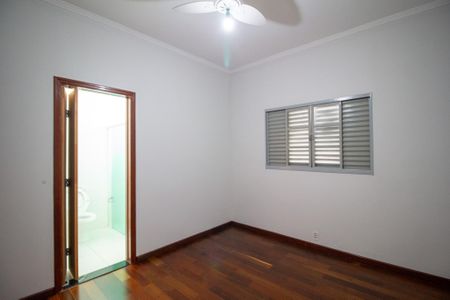 Casa para alugar com 500m², 5 quartos e 4 vagasSuite 