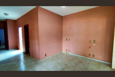 Casa para alugar com 1050m², 4 quartos e 7 vagasSala