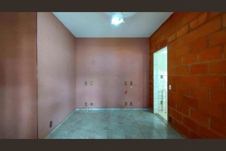 Casa para alugar com 1050m², 4 quartos e 7 vagasSala