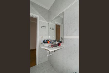 Casa de condomínio à venda com 171m², 3 quartos e 2 vagasBanheiro Social