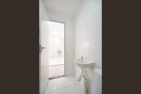 Apartamento para alugar com 35m², 2 quartos e sem vaga Apartamento para alugar com 35m², 2 quartos e sem vagaBanheiro