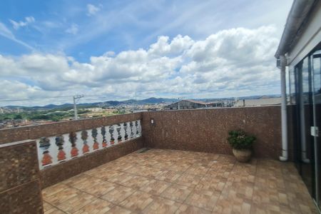 Casa para alugar com 237m², 3 quartos e 2 vagasTerraço 