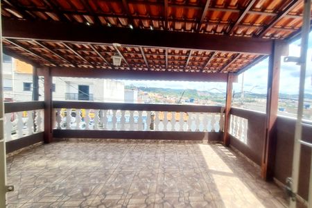 Casa para alugar com 237m², 3 quartos e 2 vagasVaranda da suíte 