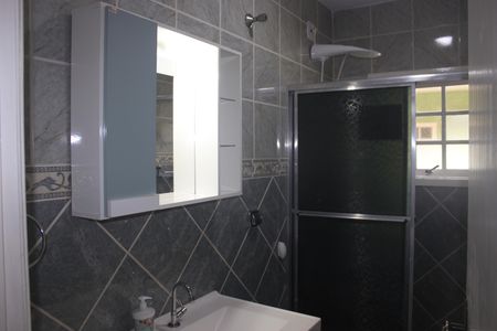 Casa para alugar com 237m², 3 quartos e 2 vagasBanheiro social 2