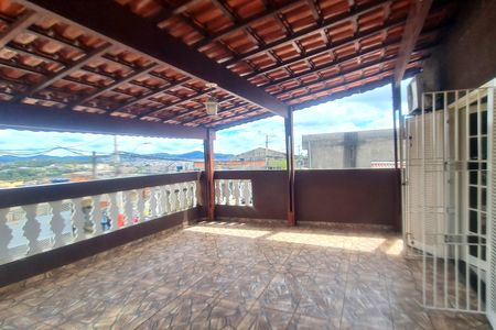 Casa para alugar com 237m², 3 quartos e 2 vagasVaranda da suíte 
