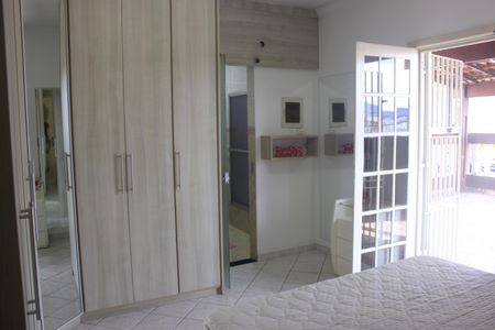 Casa para alugar com 237m², 3 quartos e 2 vagasSuíte 