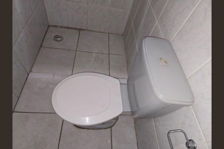 Casa para alugar com 95m², 3 quartos e 2 vagas Casa para alugar com 95m², 3 quartos e 2 vagasBanheiro Social