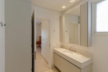 Apartamento à venda com 61m², 1 quarto e 1 vaga Apartamento à venda com 61m², 1 quarto e 1 vagaBanheiro da Suíte