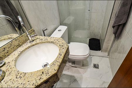 Apartamento à venda com 61m², 2 quartos e 1 vagaBanheiro Social