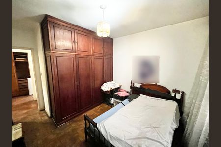 Casa à venda com 238m², 3 quartos e 2 vagasQuarto 2