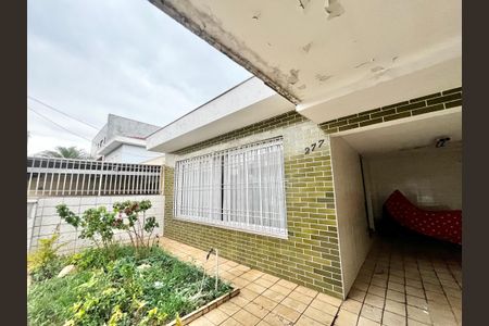 Casa à venda com 238m², 3 quartos e 2 vagasJardim