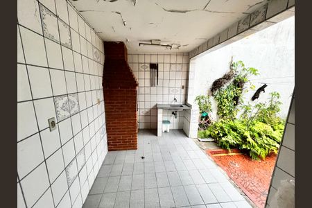 Casa à venda com 238m², 3 quartos e 2 vagasChurrasqueira