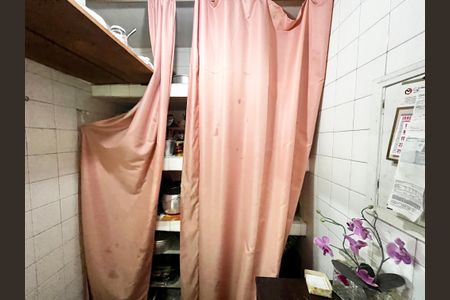 Casa à venda com 238m², 3 quartos e 2 vagasDespensa