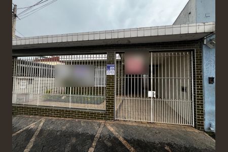 Casa à venda com 238m², 3 quartos e 2 vagasFachada/Placa