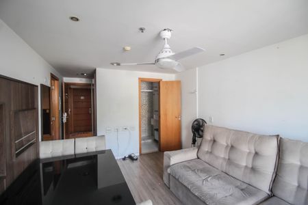 Sala de apartamento para alugar com 1 quarto, 80m² em Centro, Nova Iguaçu
