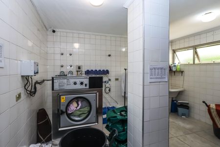 Apartamento à venda com 34m², 1 quarto e 2 vagasLavanderia