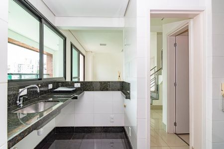 Apartamento para alugar com 104m², 2 quartos e 2 vagas Apartamento para alugar com 104m², 2 quartos e 2 vagasCozinha
