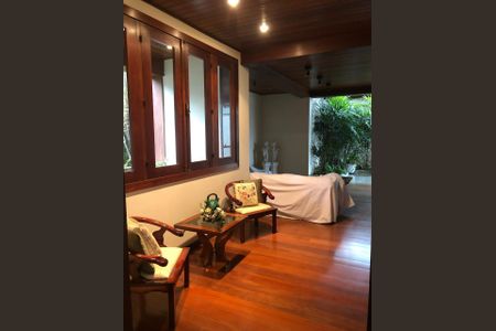 Casa à venda com 4 quartos, 563m² em Mangabeiras, Belo Horizonte