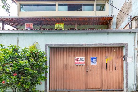 Casa à venda com 401m², 4 quartos e 4 vagasplaca instalada em 09/12/2025 com o código SMUA-121