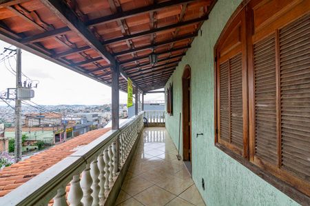 Casa à venda com 401m², 4 quartos e 4 vagasQuarto 4 Varanda