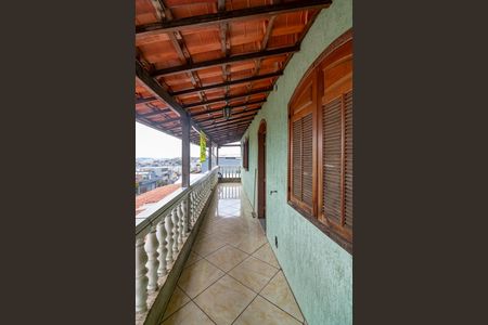 Casa à venda com 401m², 4 quartos e 4 vagasQuarto 4 Varanda