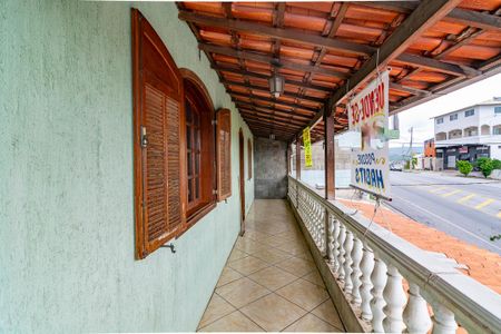 Casa à venda com 401m², 4 quartos e 4 vagasQuarto 4 Varanda