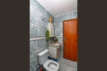 Casa à venda com 401m², 4 quartos e 4 vagasBanheiro Social 1