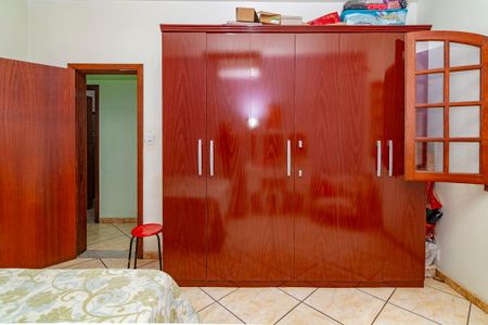 Casa à venda com 401m², 4 quartos e 4 vagasQuarto 2