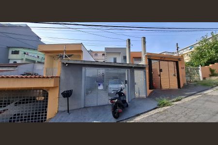 Casa à venda com 111m², 3 quartos e 3 vagasFachada