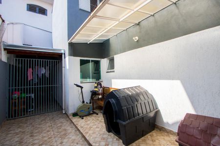 Casa à venda com 111m², 3 quartos e 3 vagasQuintal