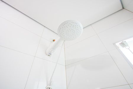 Casa à venda com 111m², 3 quartos e 3 vagasBanheiro do quarto 1