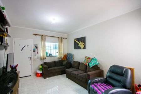 Casa à venda com 111m², 3 quartos e 3 vagasSala