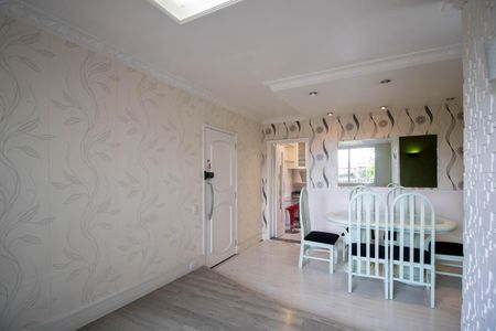 Sala de apartamento para alugar com 3 quartos, 68m² em Jardim Santa Efigenia, São Paulo