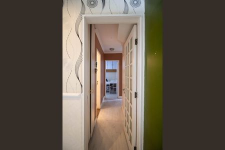 Corredor de apartamento para alugar com 3 quartos, 68m² em Jardim Santa Efigenia, São Paulo