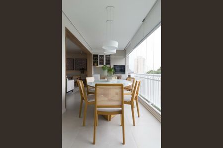 Apartamento para alugar com 3 quartos, 154m² em Jardim Caravelas, São Paulo